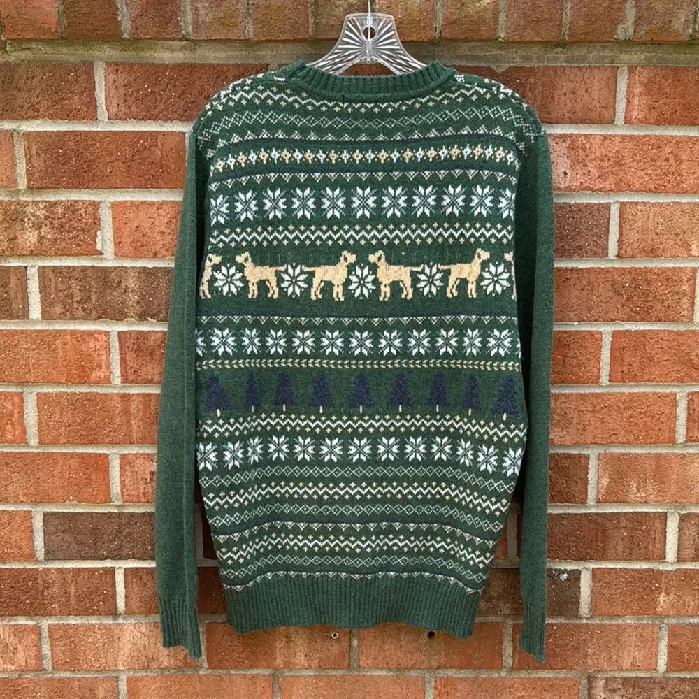 Crown & Ivy Green and White Crewneck Sweater